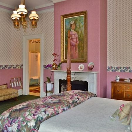 The Gables Wine Country Innサンタローザ エクステリア 写真