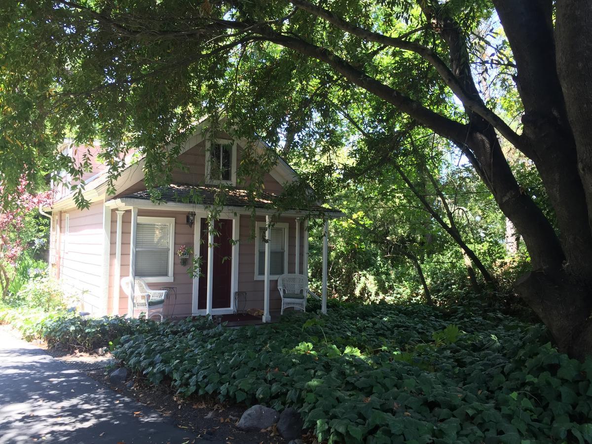 The Gables Wine Country Innサンタローザ エクステリア 写真