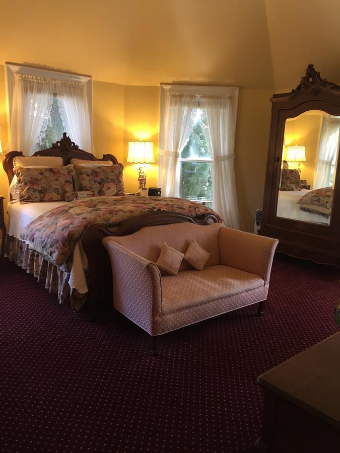 The Gables Wine Country Innサンタローザ エクステリア 写真